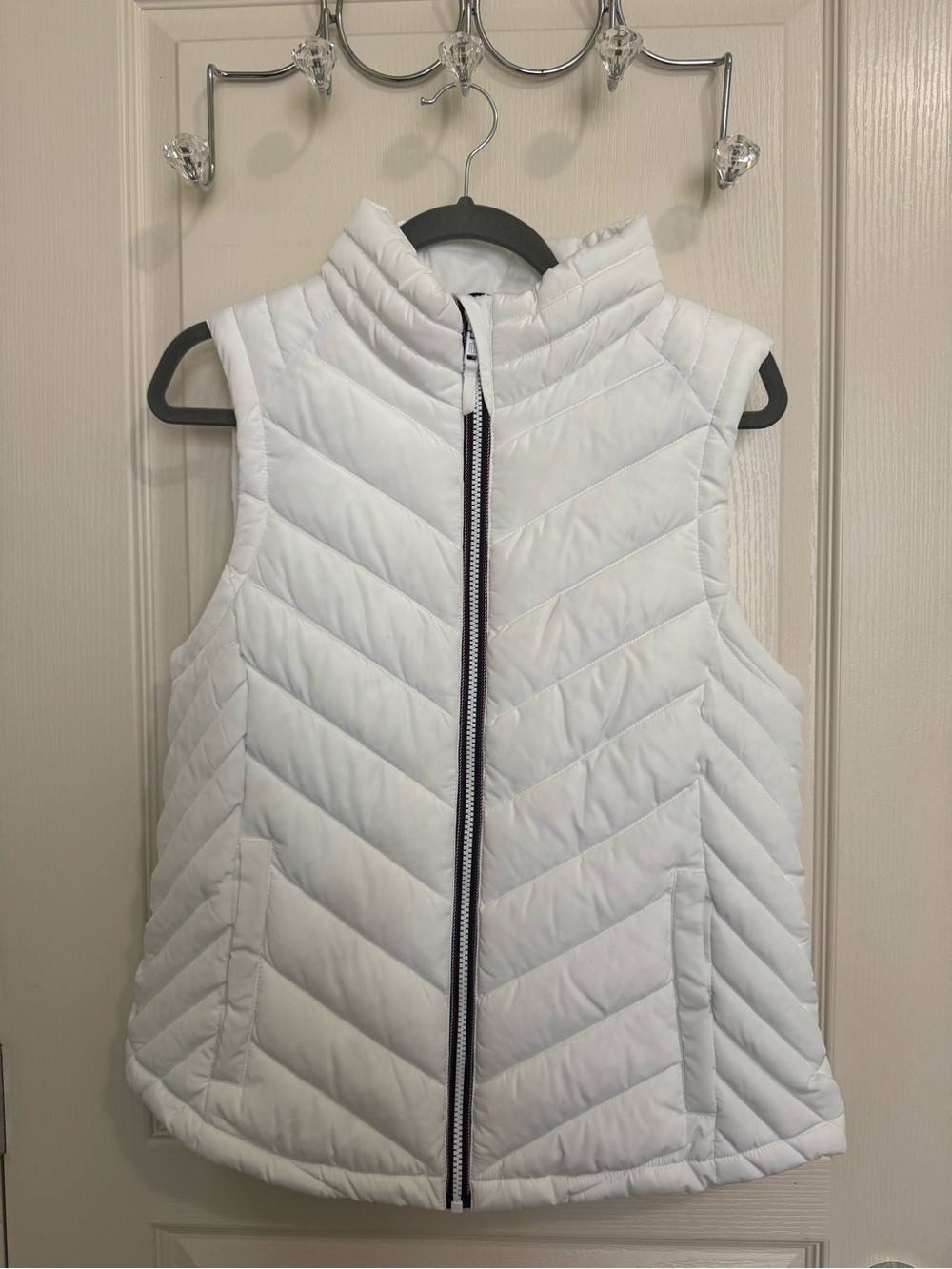 Tommy Hilfiger Women’s Lightweight White Quilted Puffer Vest